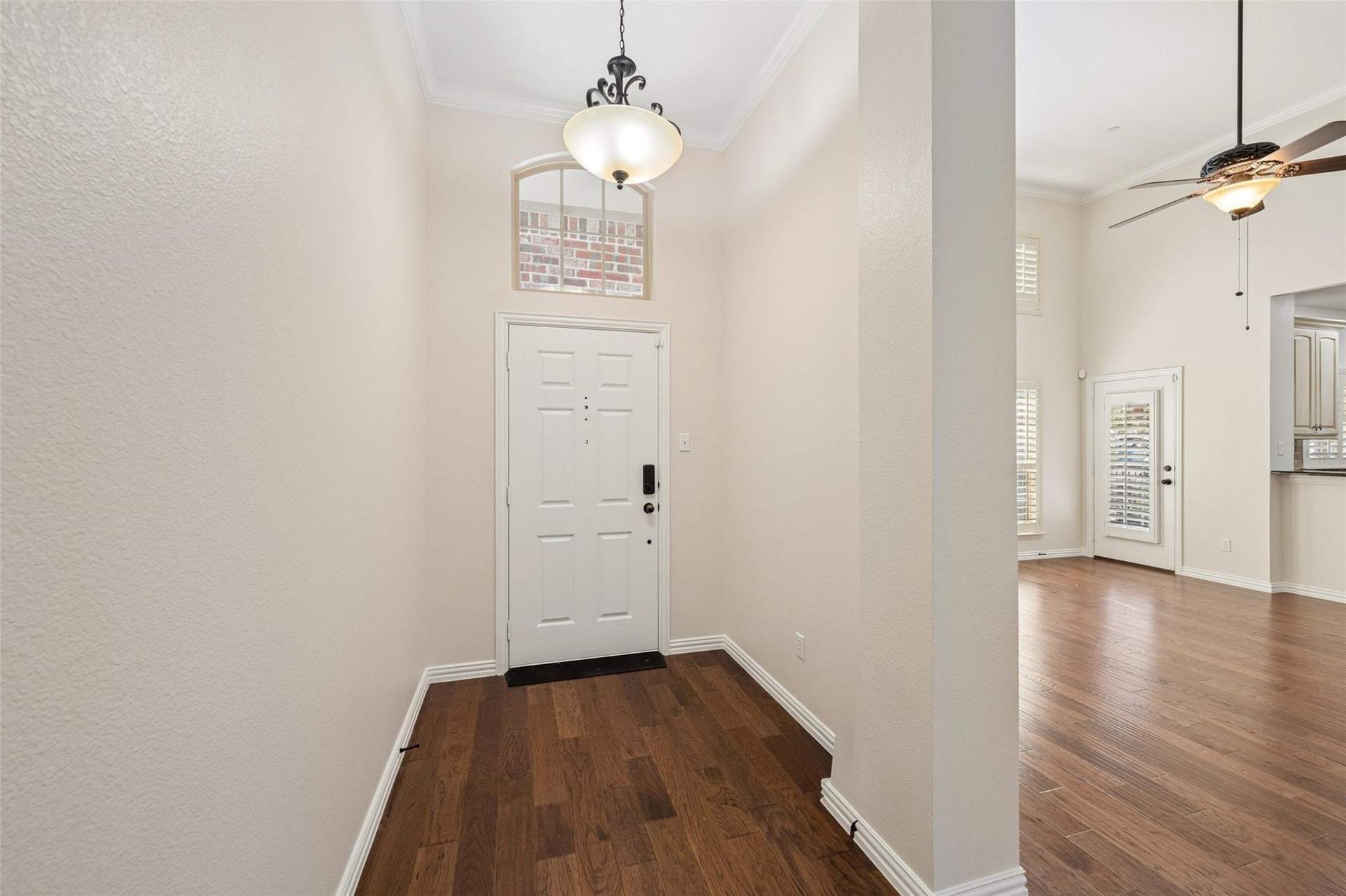 5682_Orchard_ParkwayV3.jpg