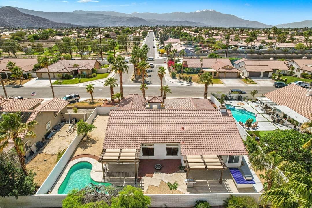 44300-camino-azul-la-quinta-ca-57.jpg