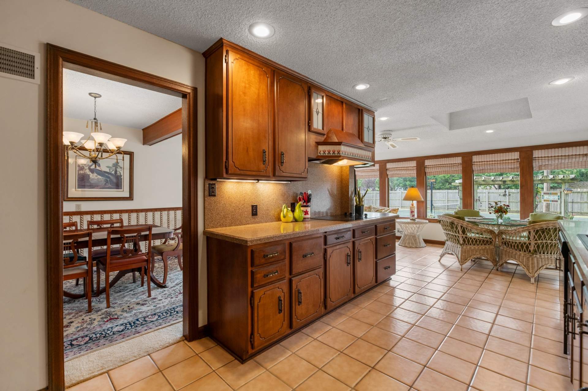 3705EMountVernonINTERIOR-23.jpg