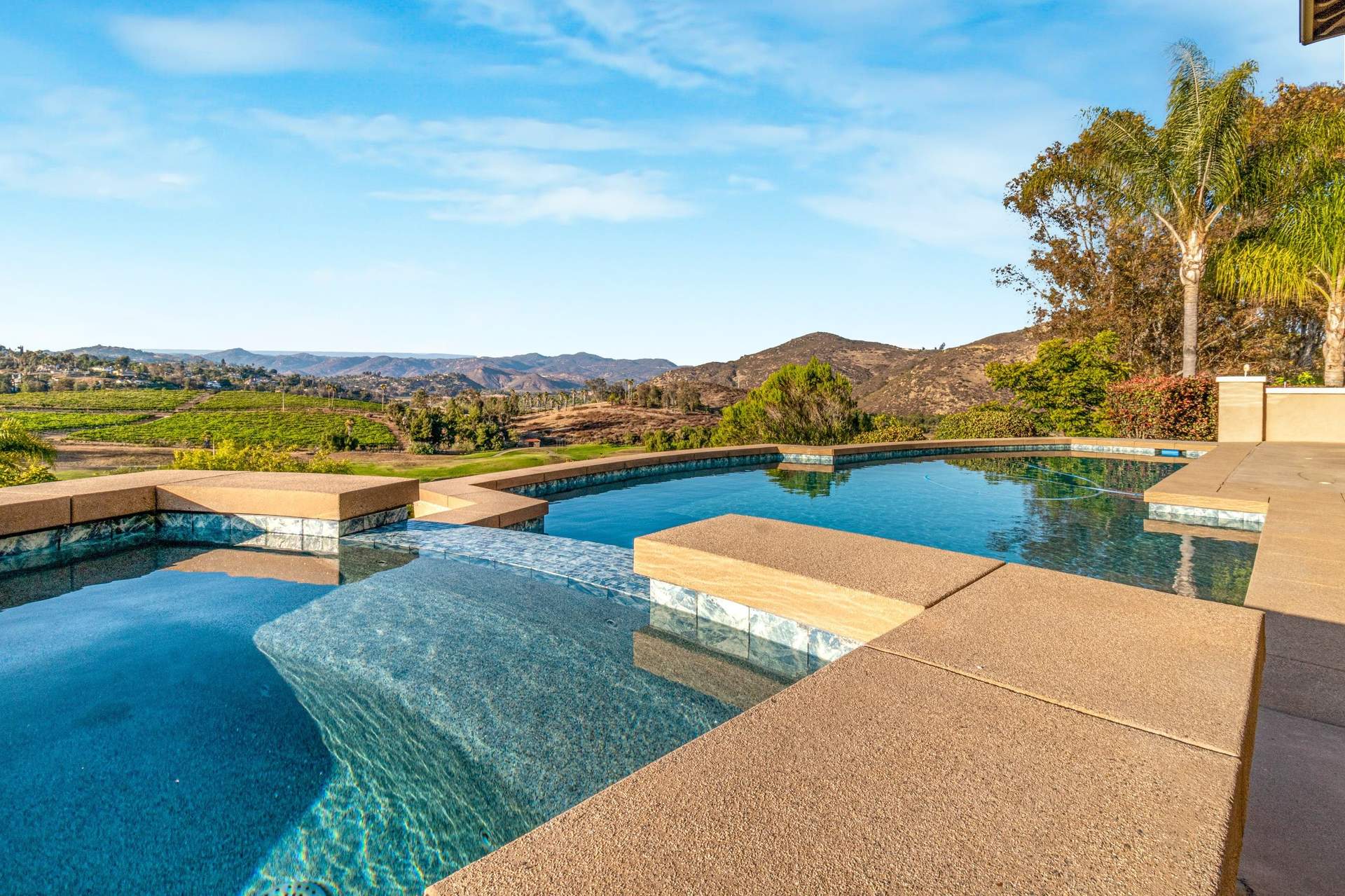 ESCONDIDO61.jpg