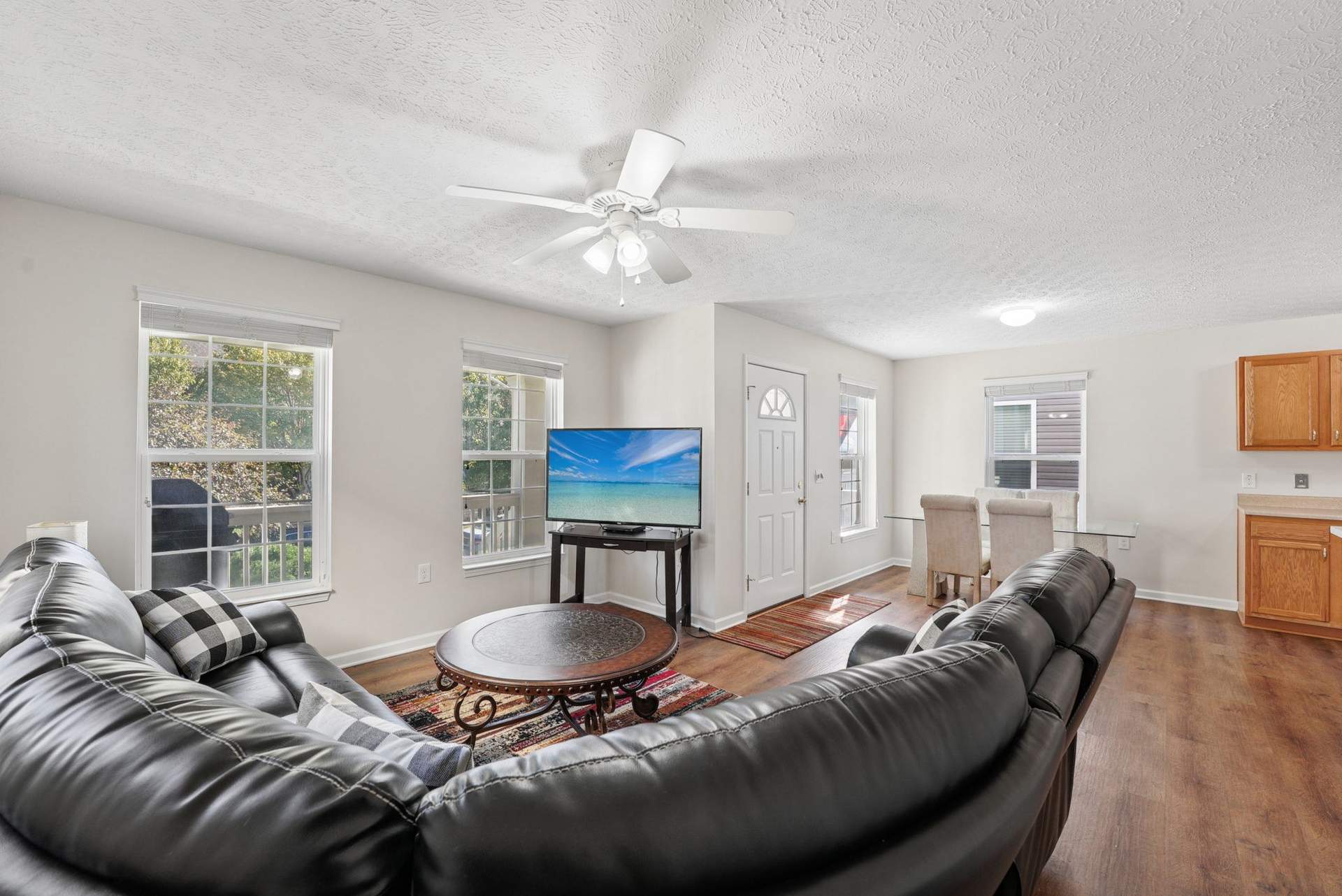 13-web-or-mls-1259-n-5th.jpg