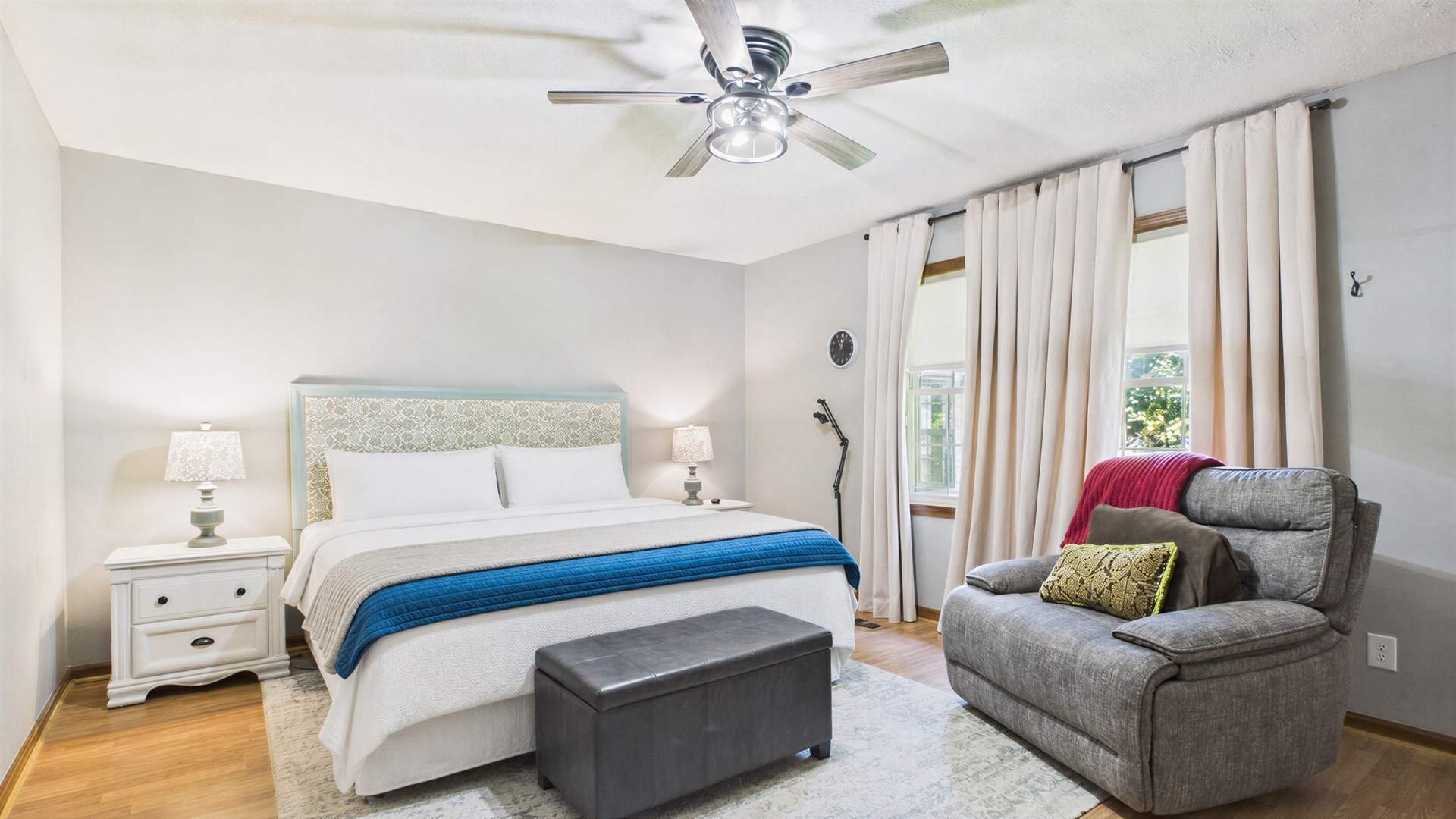036_PRIMARY_BEDROOM.jpg