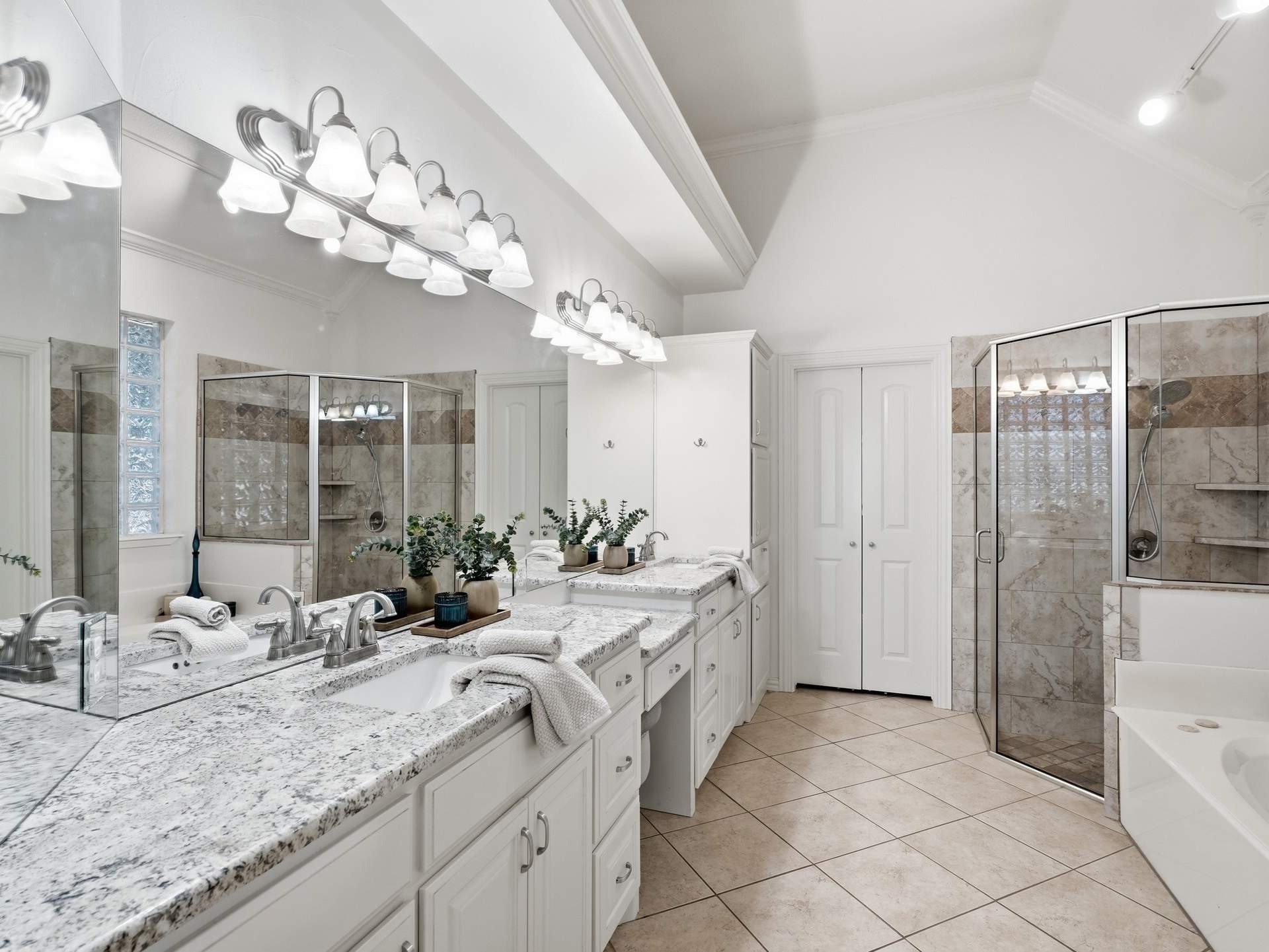 156_S_Fork_Dr_Hudson_Oaks_TX_76087_022.jpg