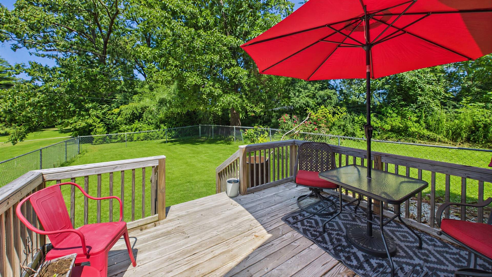 028_PATIO_OFF_SUN_ROOM.jpg