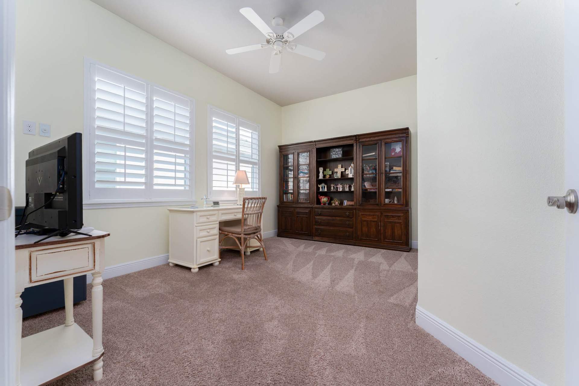 Interior_Photos_5_of_30.jpg