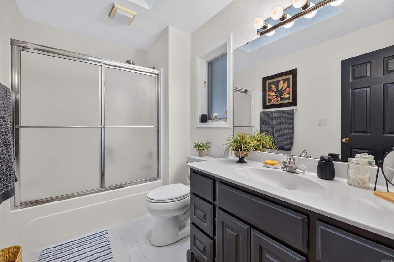 listing-photo-27.jpg