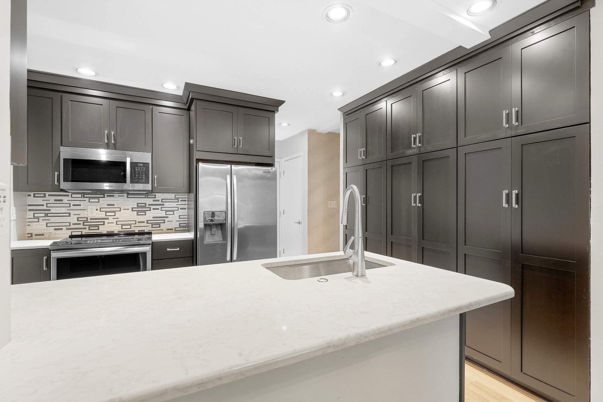102_Lakeview_Estates-29.jpg
