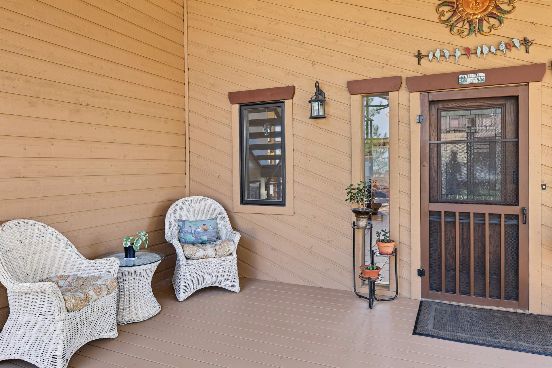 photo-e567a565a1e7233924e59d24f1cdab3a7732e83787de3087de6785d89452f336.jpg