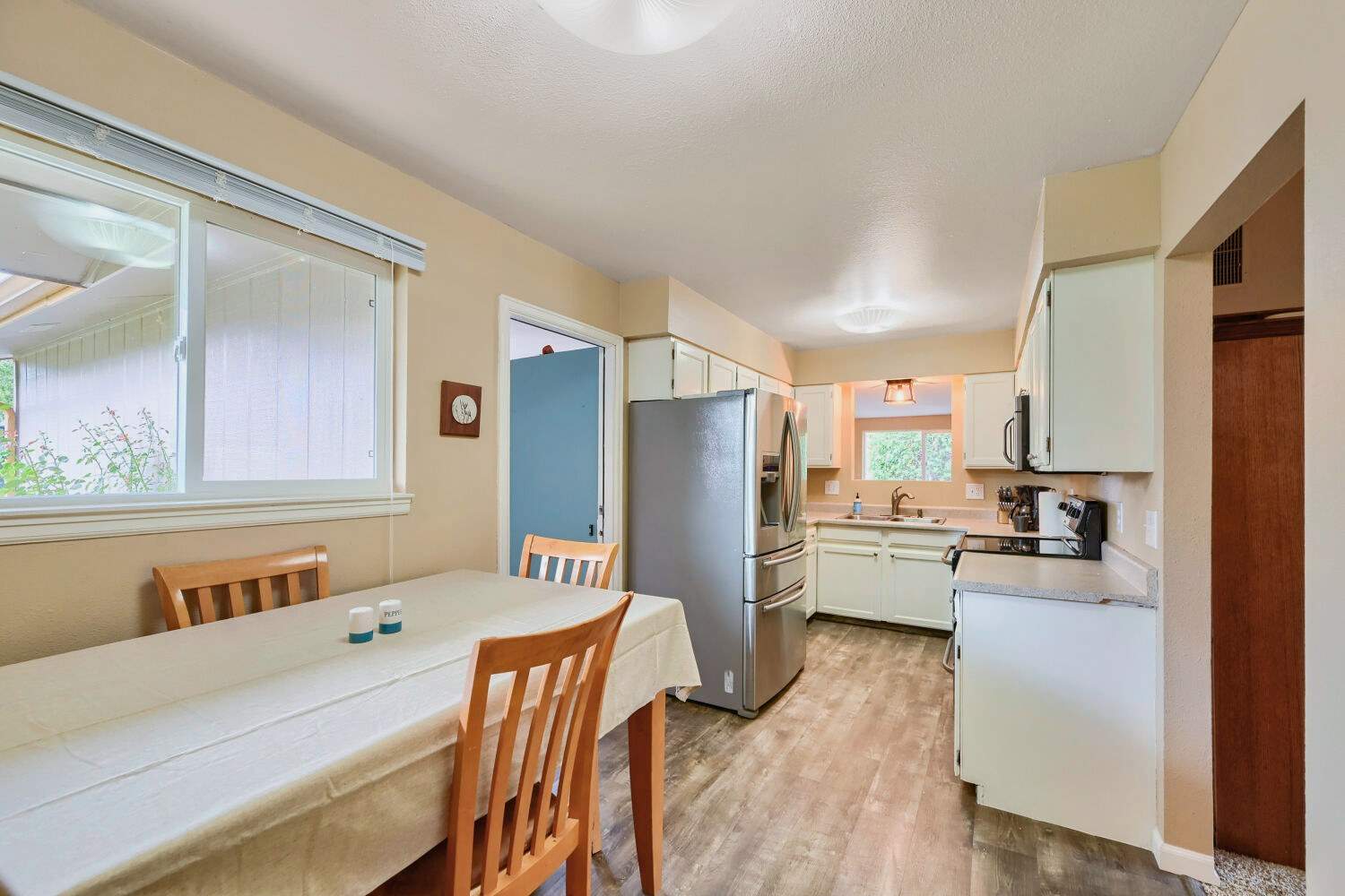 2542CambridgeDr-WebQuali.jpg