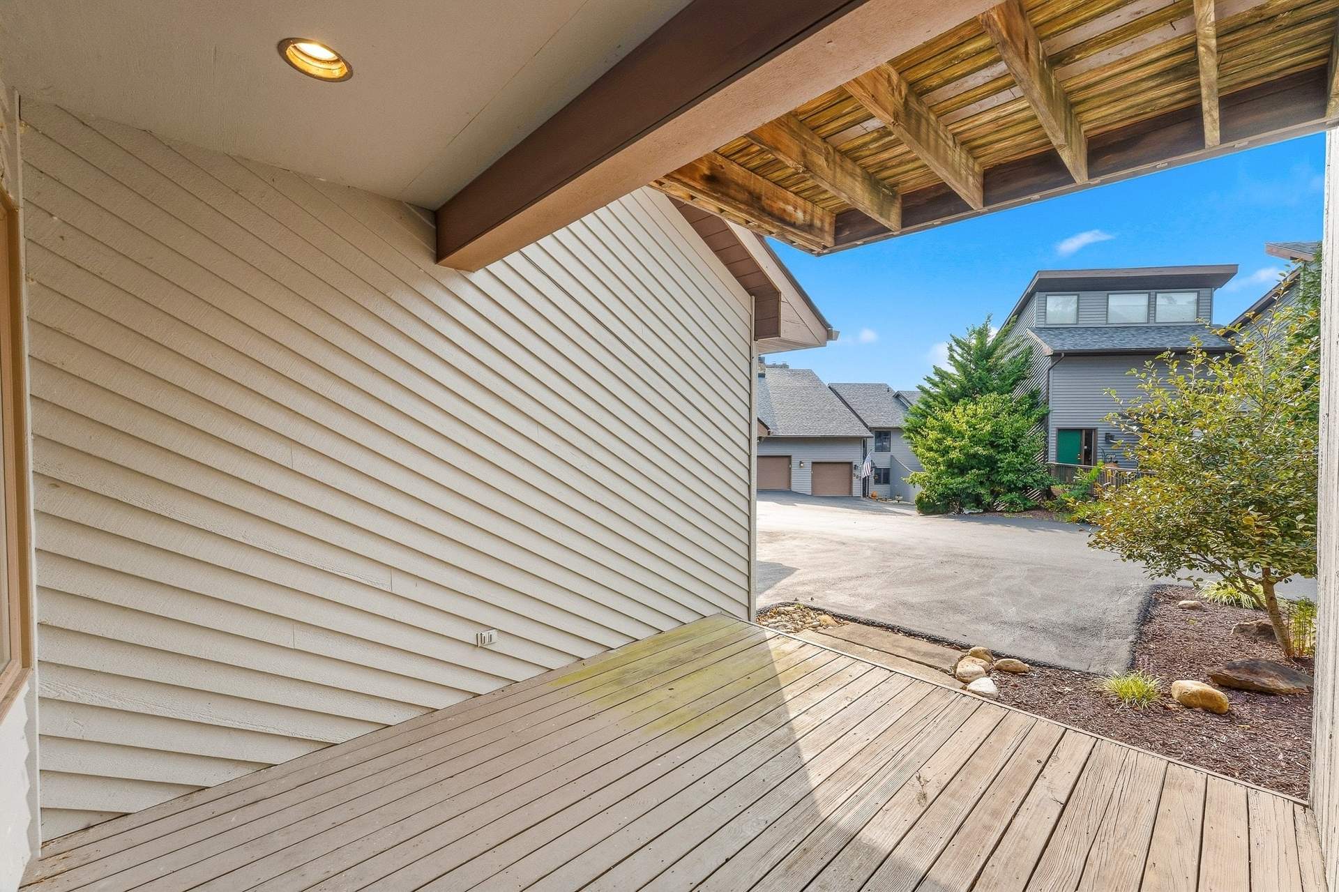 102_Lakeview_Estates-57.jpg