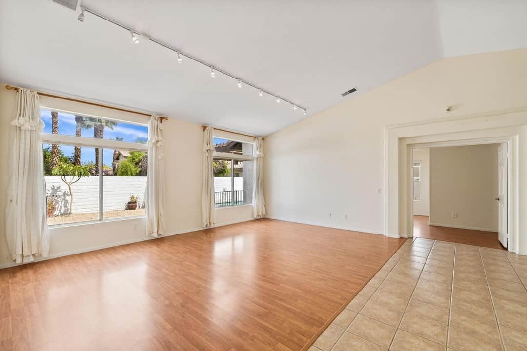 44300-camino-azul-la-quinta-ca-5.jpg