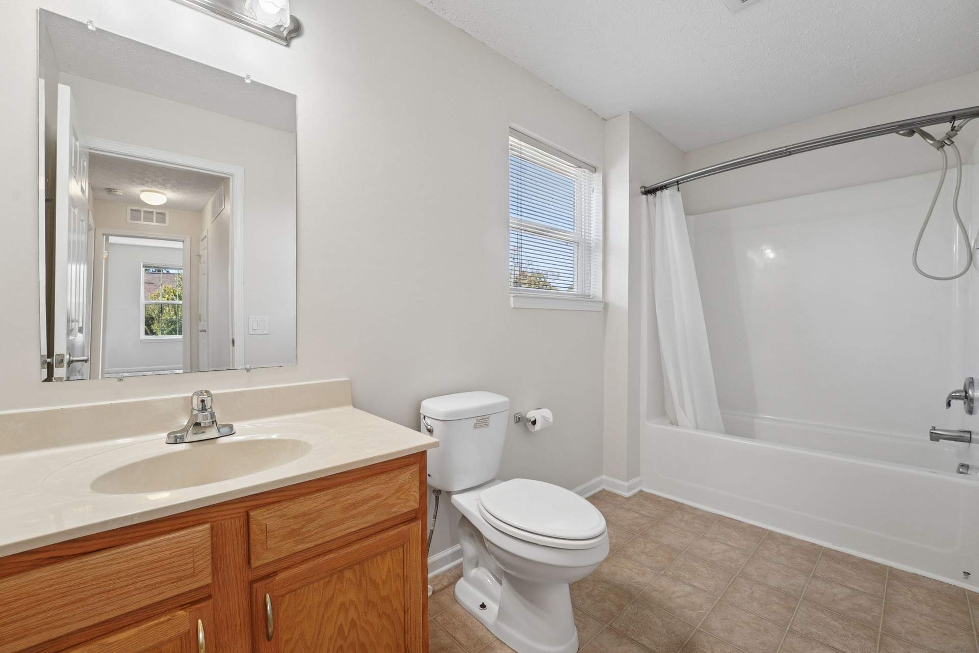30-web-or-mls-1259-n-5th.jpg