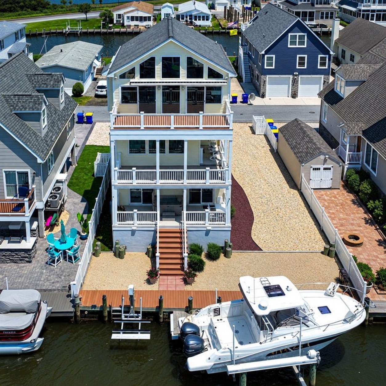 Waterfront_Coastal_Home.jpg