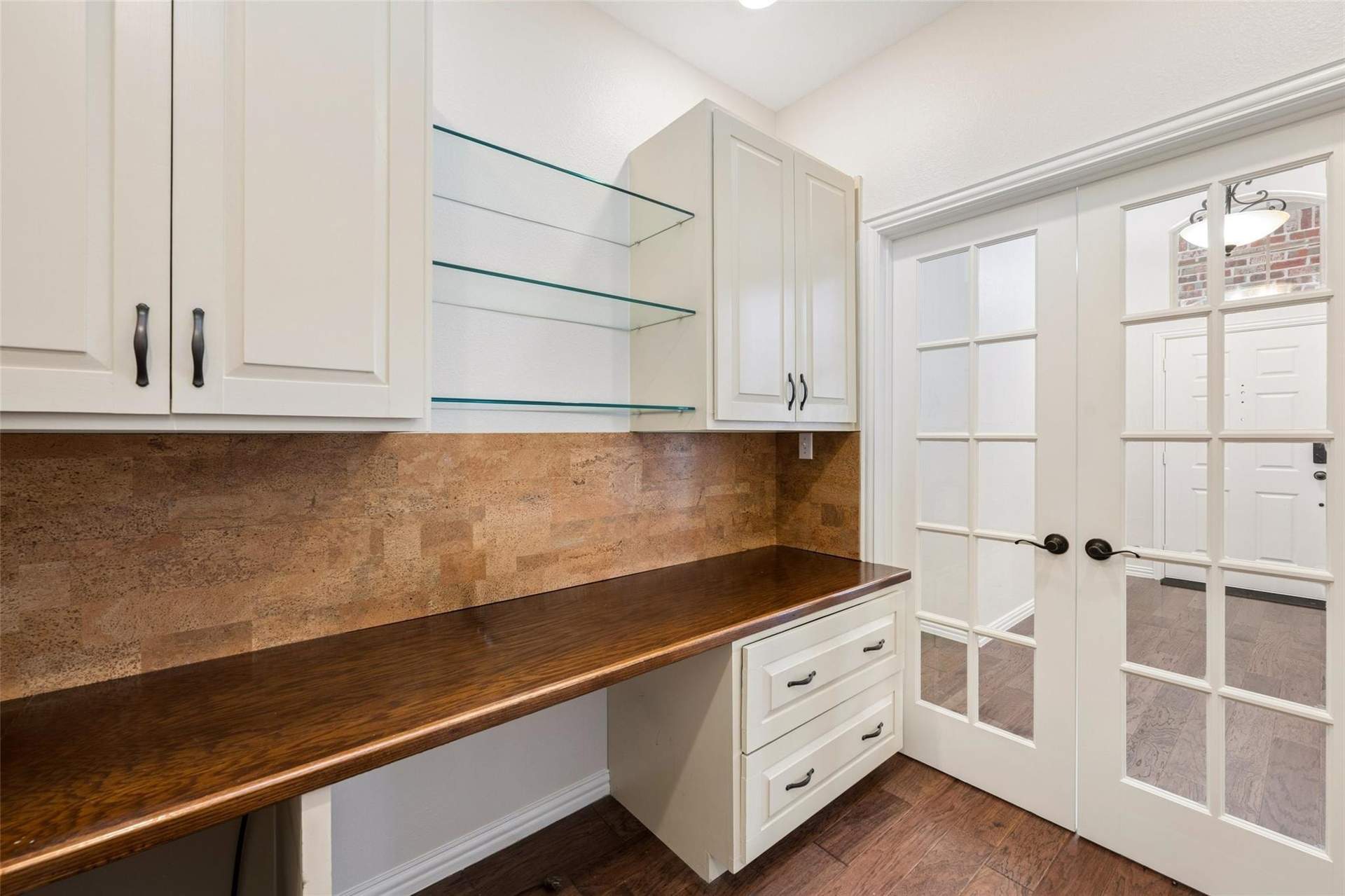 5682_Orchard_ParkwayV6.jpg