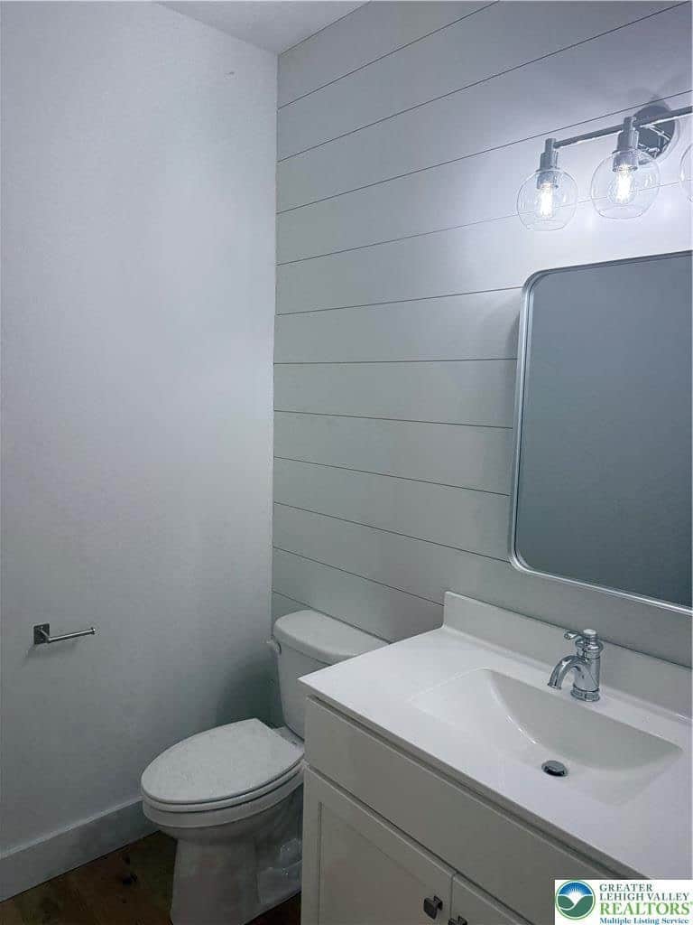listing-photo-19.jpg