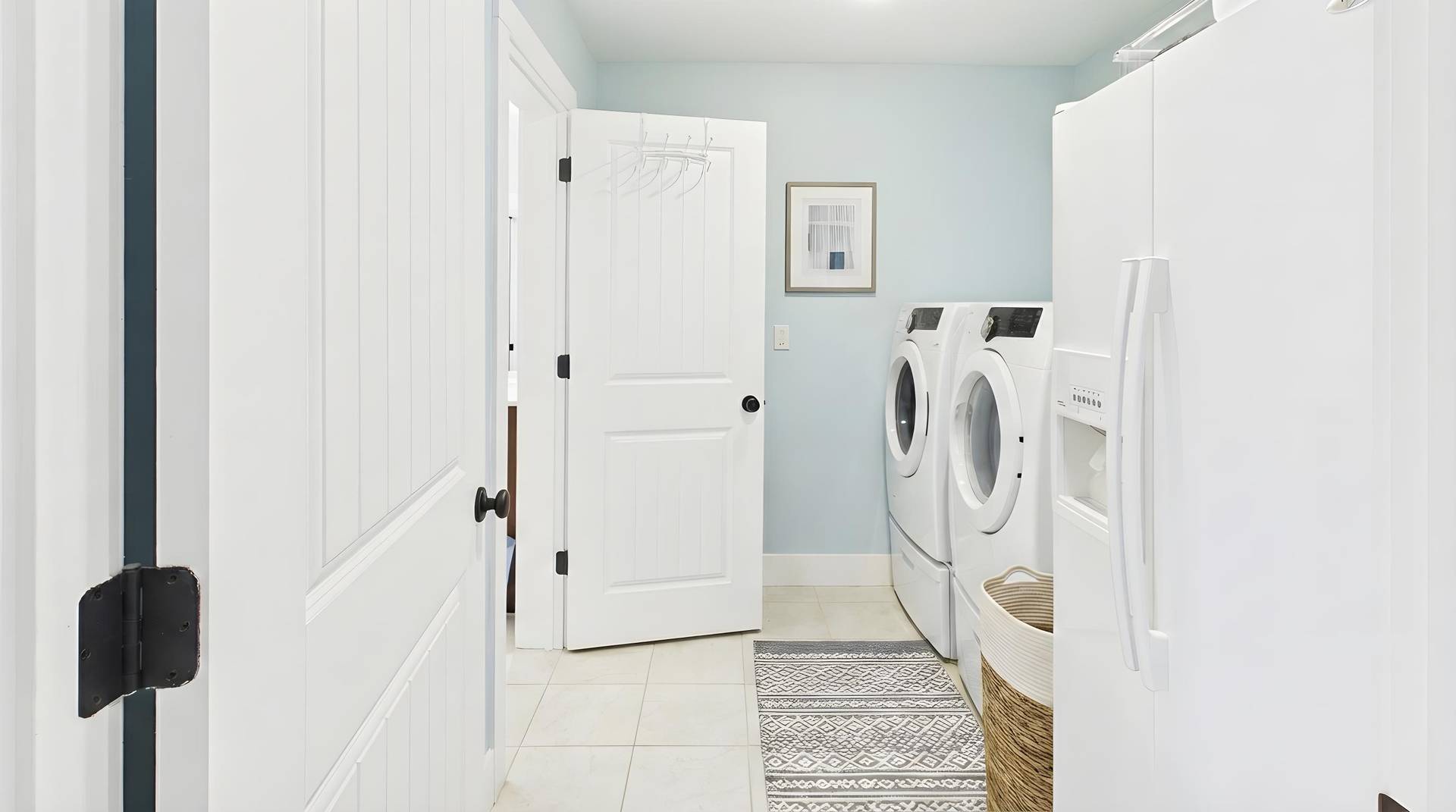 022_Main Level Laundry.jpg