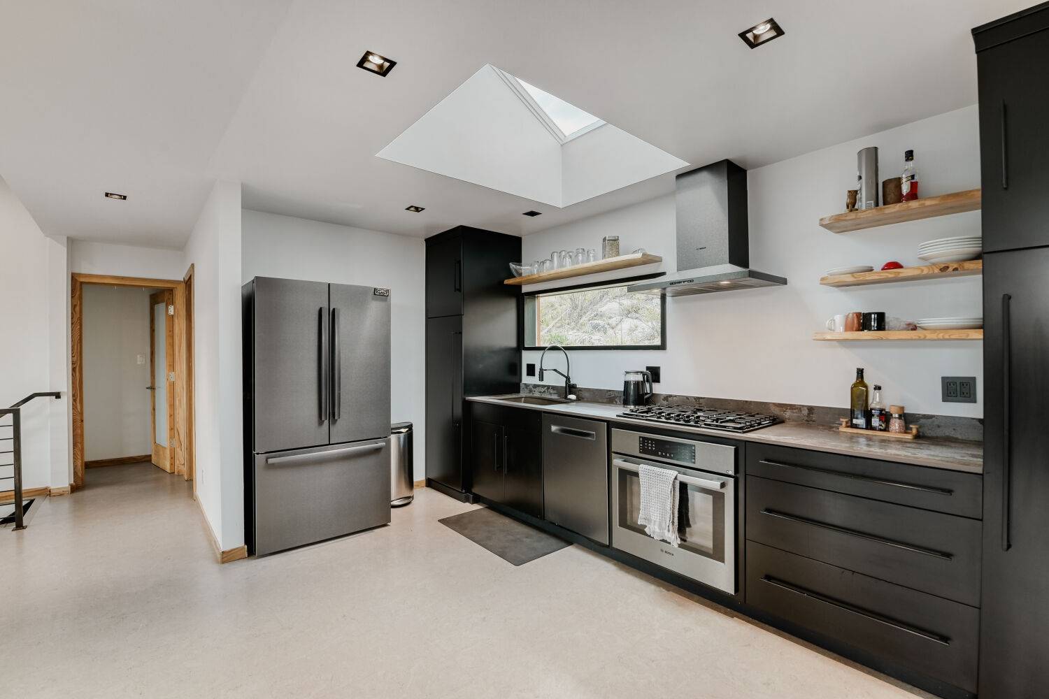 548 Coughlin Meadows Rd - Web Quality - 008 - 08 Kitchen.jpg