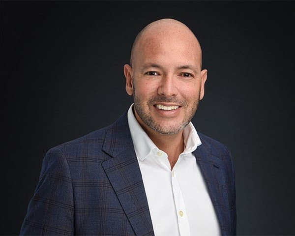 Carlos Cardona headshot