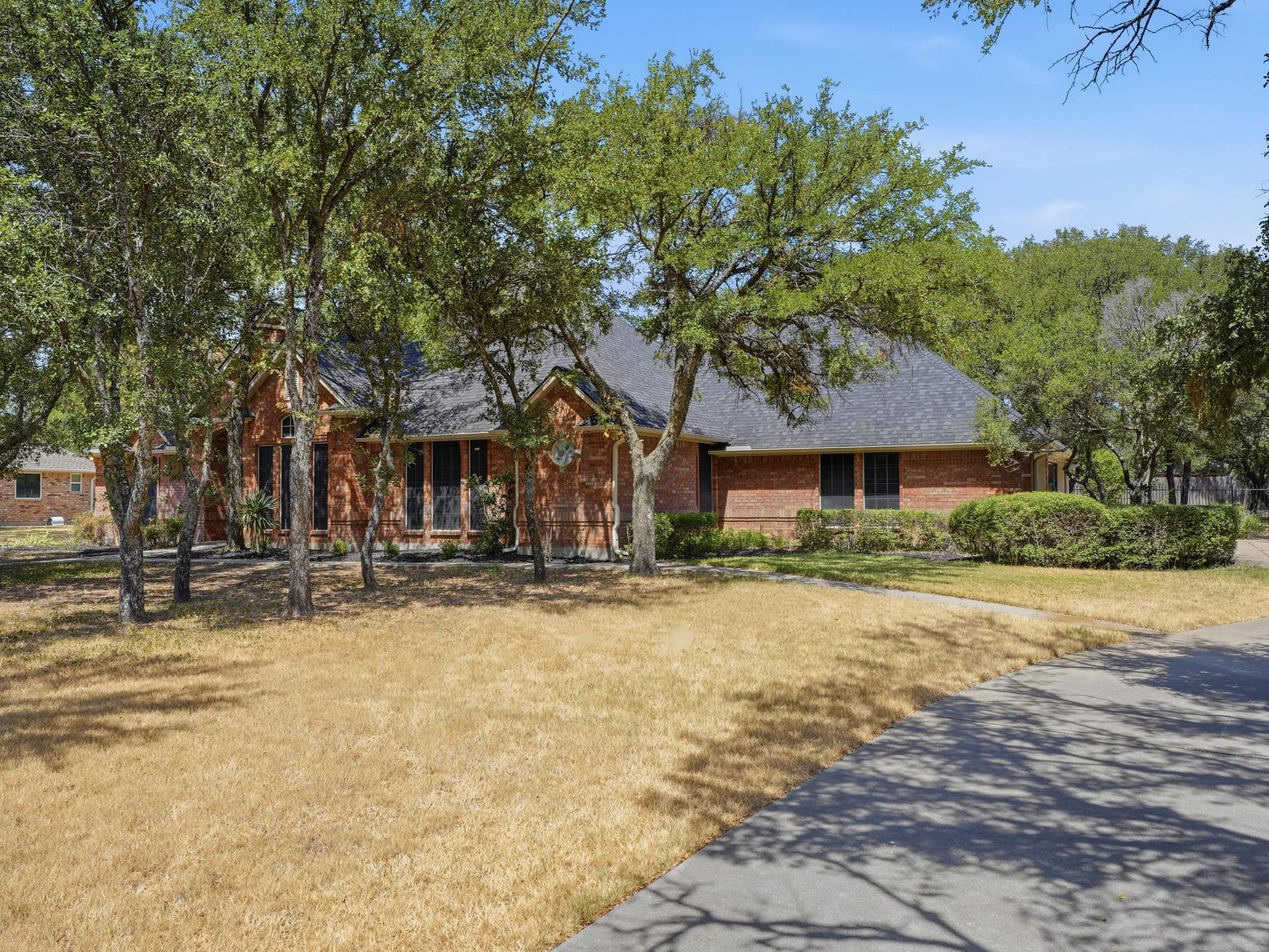 156_S_Fork_Dr_Hudson_Oaks_TX_76087_004.jpg