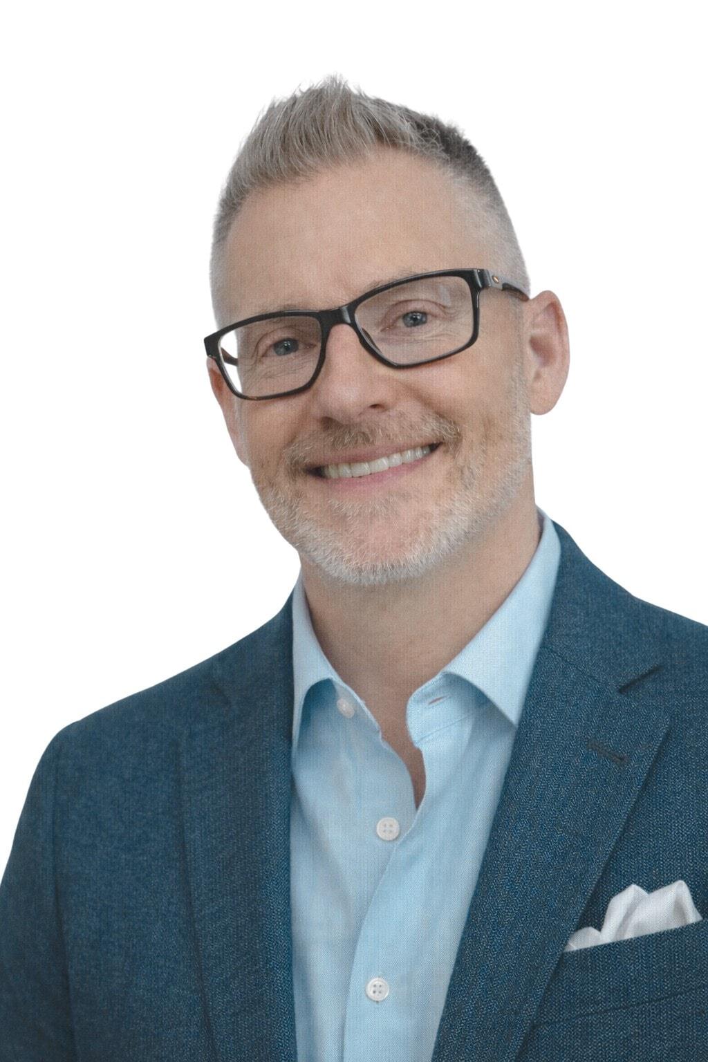 Denis Hrstic headshot