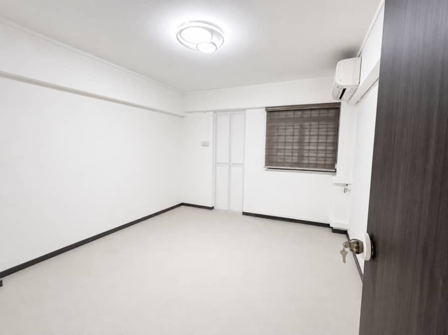 754 Yishun Street 72 — interior 3